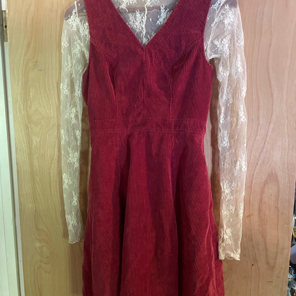 Elegant Red Corduroy Dress with Lace Sleeves